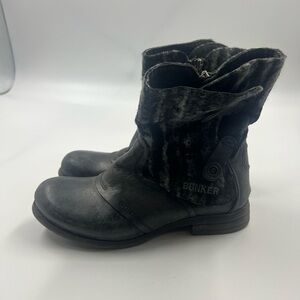 Bunker Boots Size 6.5 Black Woman